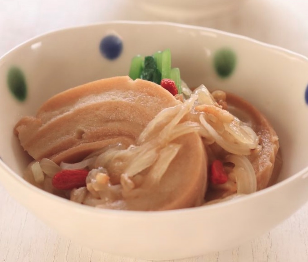 車麩とたまねぎの煮物